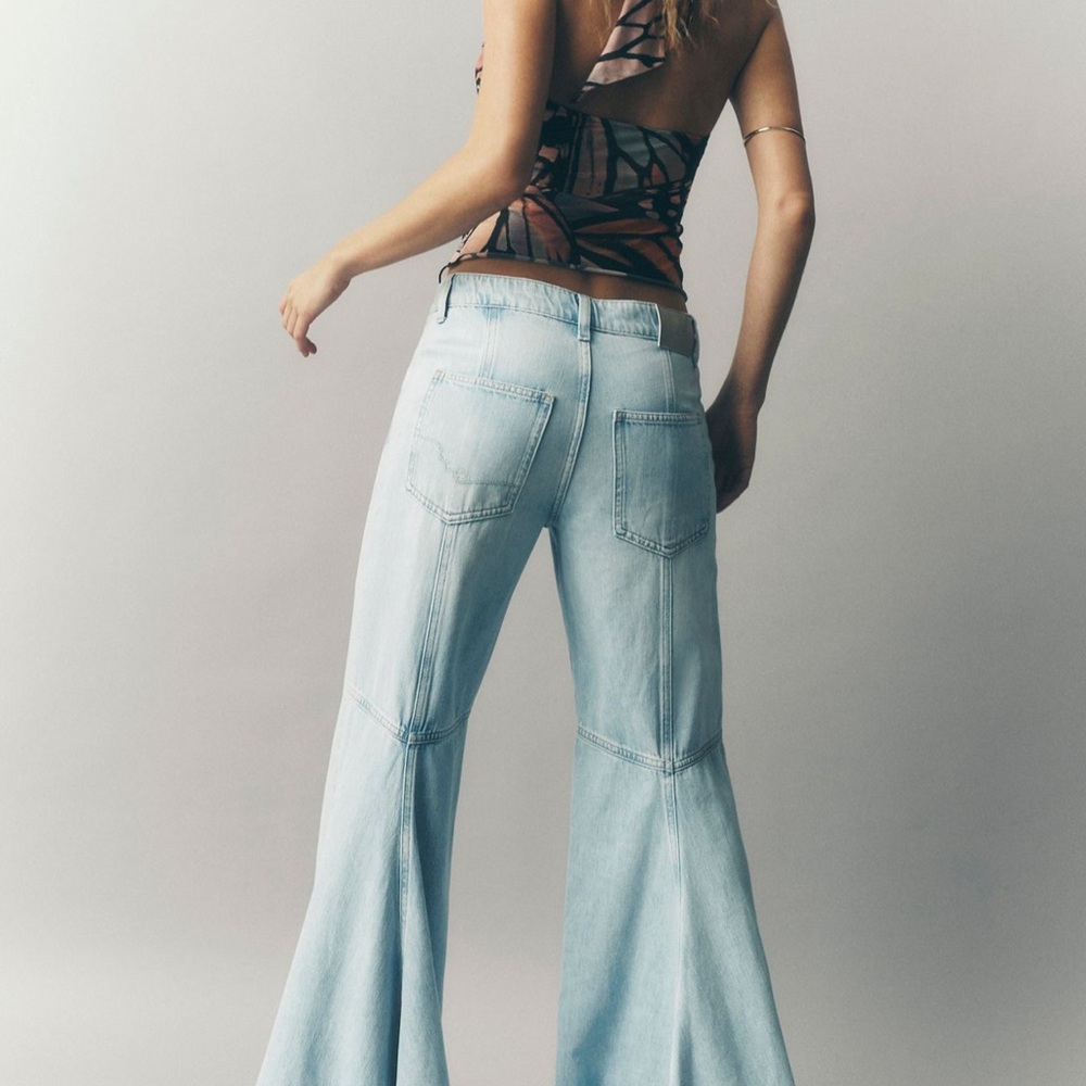 We The Free Live wire color “Sparks” Blue Flare Jeans